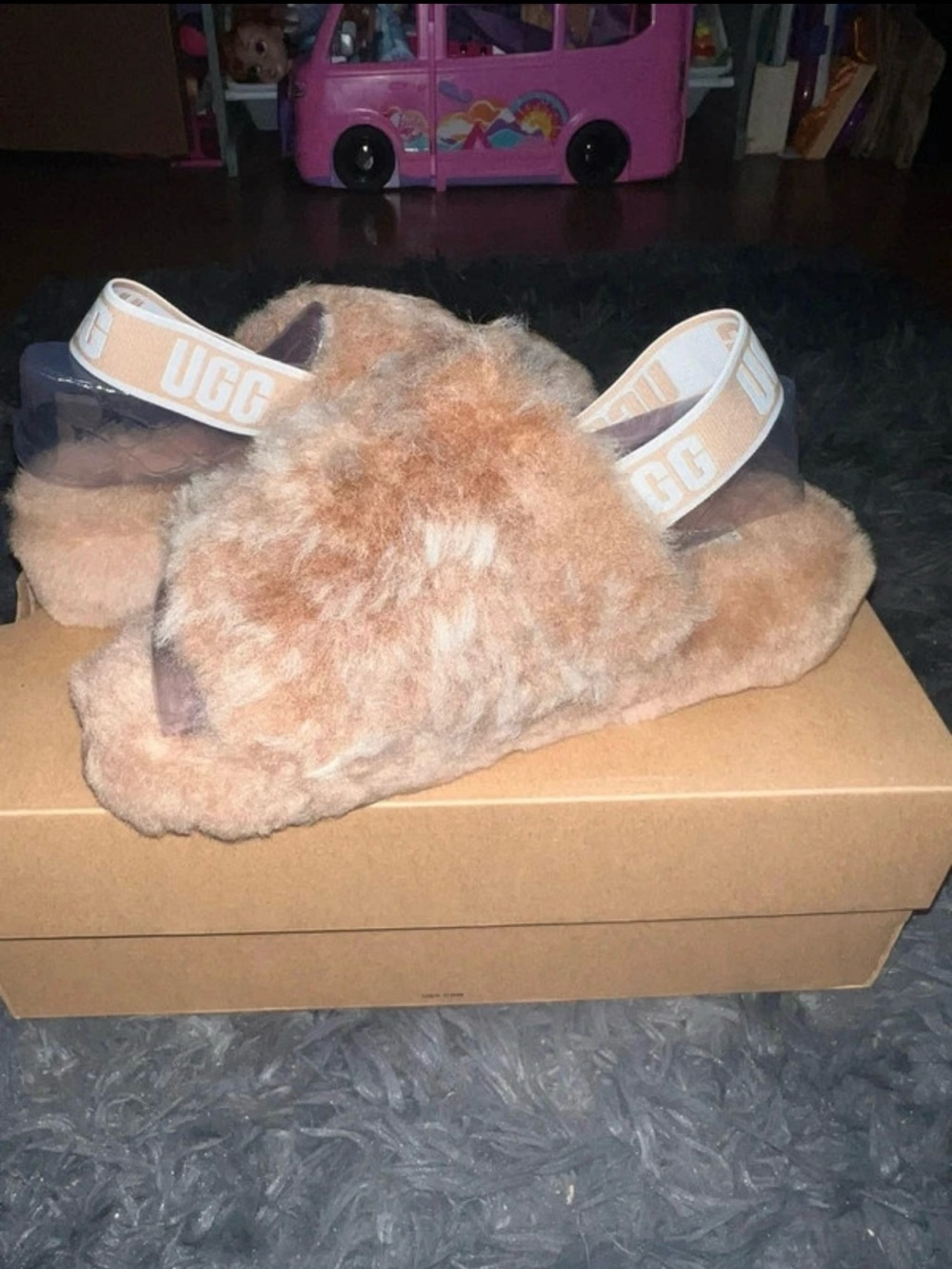 UGG Women’s Chestnut Fuzzy Slide with Branded Elastic Heel Strap